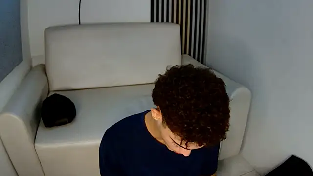 Snapshot of nathan_shimmer chatting on 01-15-26, 10:02 nathan shimmer online show from 01-15-26, 10:02