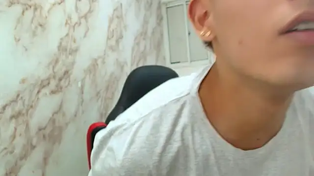 Snapshot of nathan_shimmer chatting on 01-19-26, 12:47 nathan shimmer online show from 01-19-26, 12:47