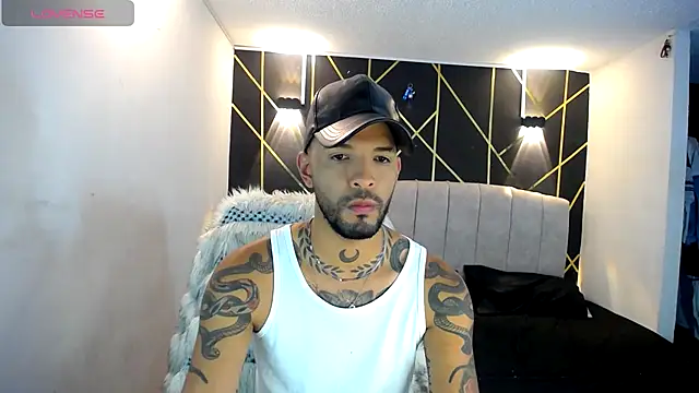 LickMyInk online show from 10-18-25, 03:20