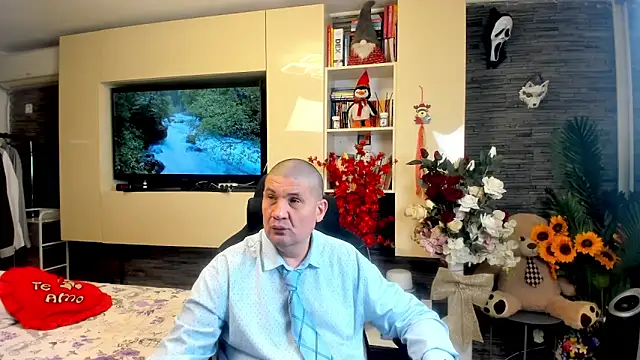 SpartacusDaddy48 online show from 04-30-26, 04:24