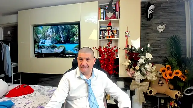 SpartacusDaddy48 online show from 05-01-26, 11:15