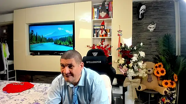 SpartacusDaddy48 online show from 05-09-26, 08:52