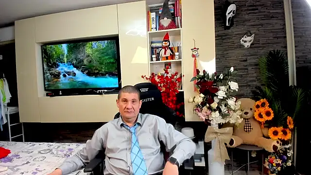 SpartacusDaddy48 online show from 05-11-26, 01:44