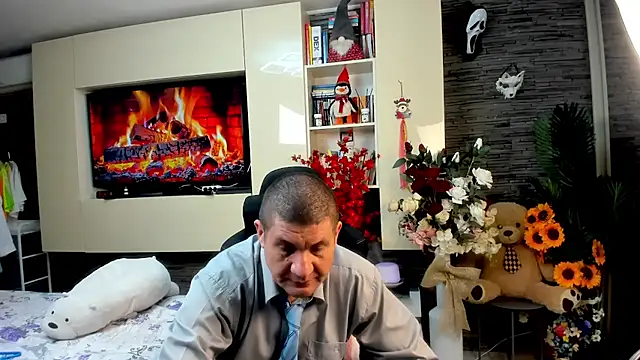 SpartacusDaddy48 online show from 05-11-26, 06:49