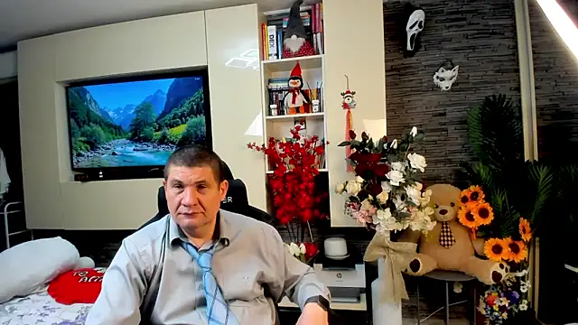 SpartacusDaddy48 online show from 05-17-26, 04:47