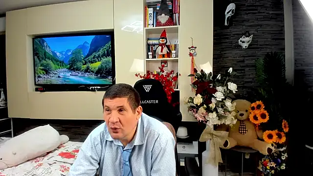 SpartacusDaddy48 online show from 06-11-26, 02:53