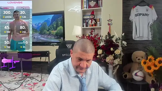 SpartacusDaddy48 online show from 06-20-26, 05:43