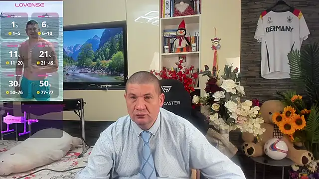 SpartacusDaddy48 online show from 06-24-26, 01:59