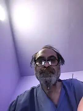 Snapshot of Sp71 chatting on 10-10-25, 08:41 Sp71 online show from 10-10-25, 08:41