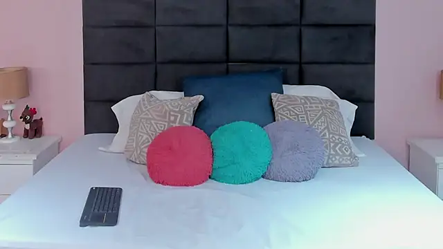 Abby-campbel online show from 12-18-25, 09:10