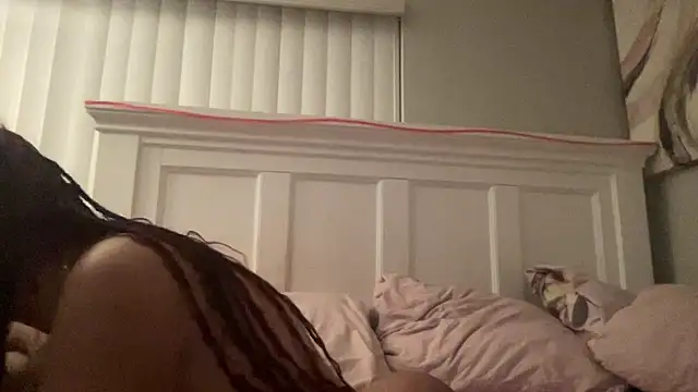 sweetnjuicyyy online show from 09-13-25, 07:52