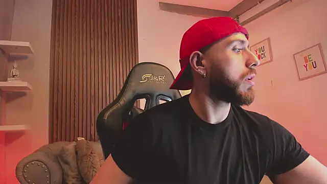 Maximo Wolff online show from 01-12-26, 08:25