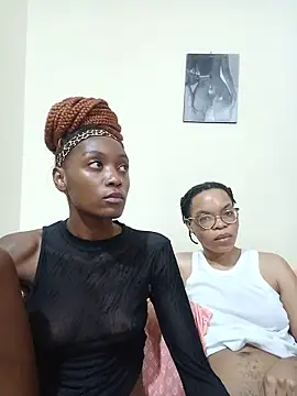 Miss-Hennessy online show from 05-19-26, 01:56