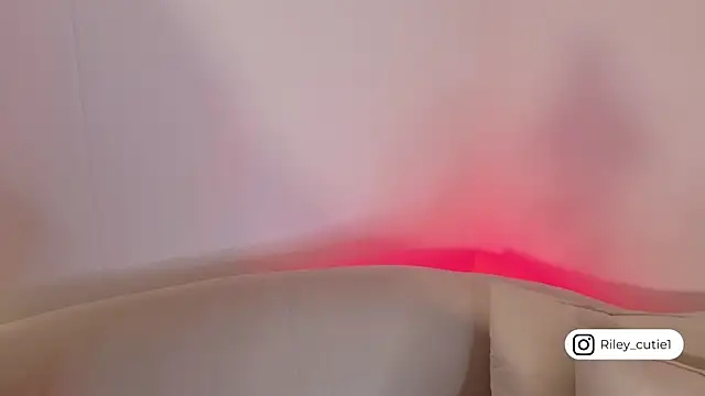 Cutie Riley online show from 05-09-26, 03:17