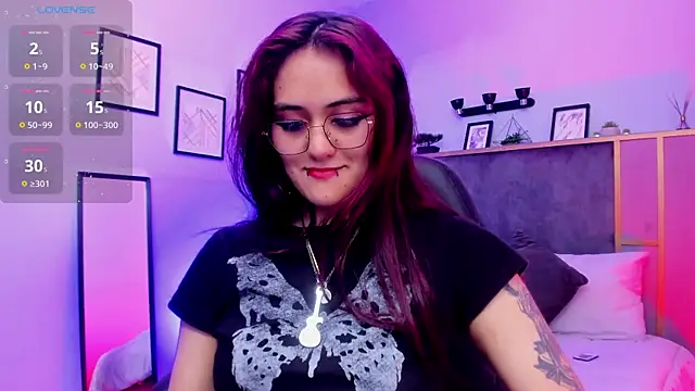 Snapshot of Azurra_amatto2 chatting on 07-13-26, 03:20 Azurra amatto2 online show from 07-13-26, 03:20