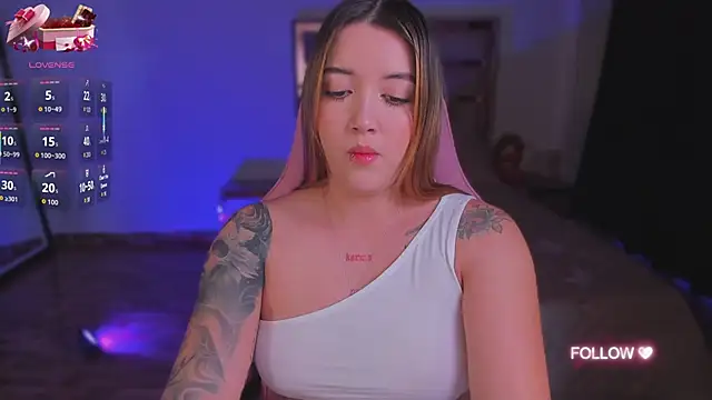 Snapshot of lunaarose chatting on 10-07-25, 04:20 lunaarose online show from 10-07-25, 04:20