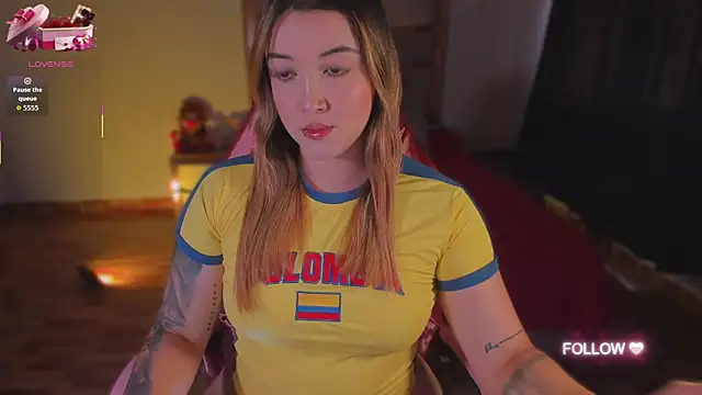 Snapshot of lunaarose chatting on 10-20-25, 03:45 lunaarose online show from 10-20-25, 03:45