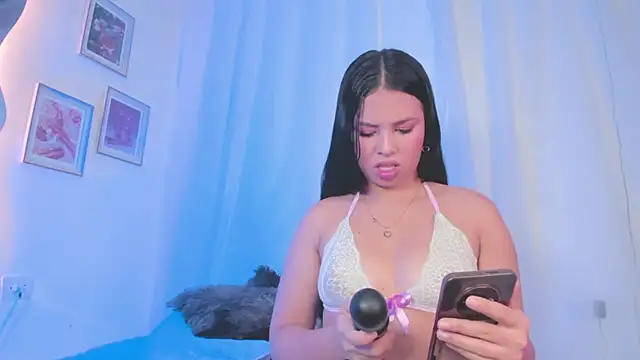 Snapshot of Star_party66 chatting on 09-09-25, 02:22 Star party66 online show from 09-09-25, 02:22