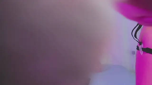 Snapshot of Star_party66 chatting on 09-10-25, 02:22 Star party66 online show from 09-10-25, 02:22