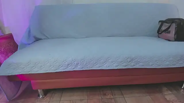 Snapshot of Star_party66 chatting on 10-26-25, 02:06 Star party66 online show from 10-26-25, 02:06