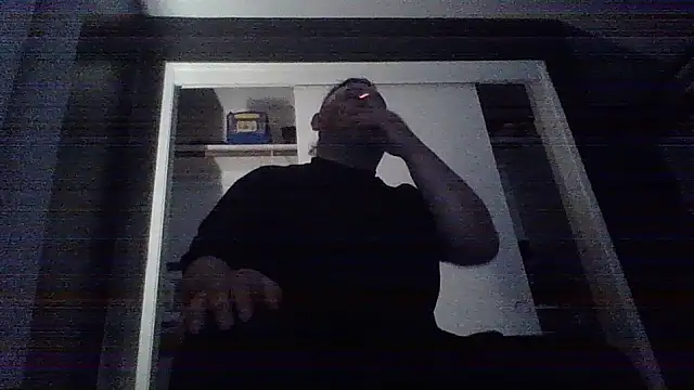 Snapshot of raredick chatting on 03-20-26, 01:10 raredick online show from 03-20-26, 01:10