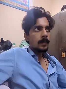 Snapshot of Sushant001 chatting on 09-25-25, 07:06 Sushant001 online show from 09-25-25, 07:06