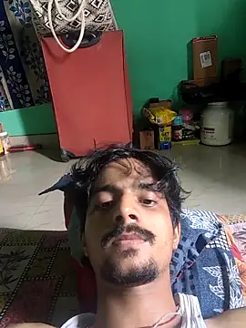 Snapshot of Sushant001 chatting on 10-26-25, 03:34 Sushant001 online show from 10-26-25, 03:34