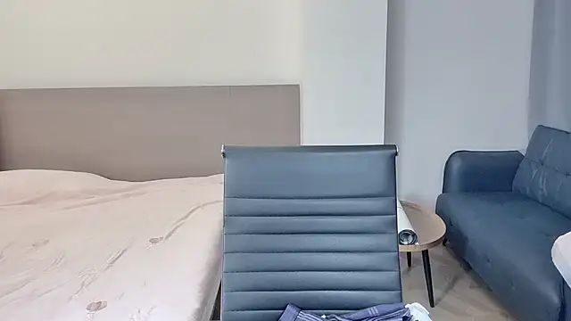 Snapshot of nini_a chatting on 10-25-25, 11:29 nini a online show from 10-25-25, 11:29