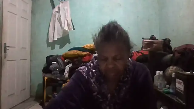 Snapshot of Nicky52 chatting on 09-18-25, 03:41 Nicky52 online show from 09-18-25, 03:41