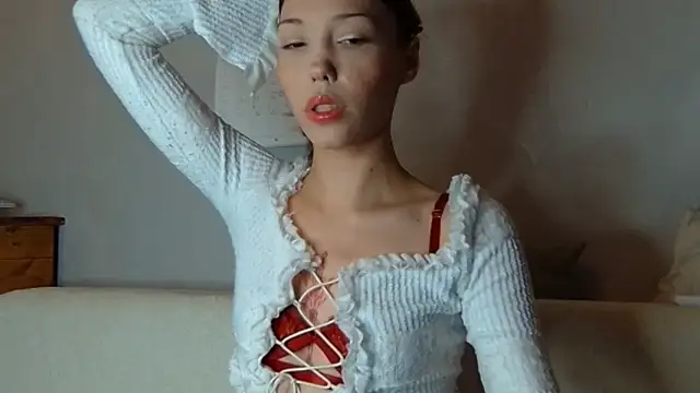 RinaRay online show from 09-28-25, 04:01