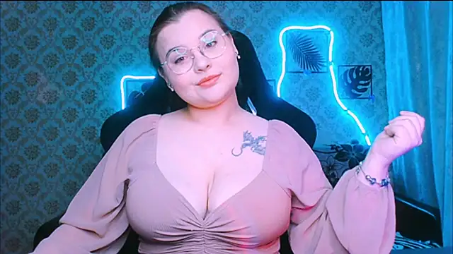 Snapshot of InLoveWithLife26 chatting on 02-24-26, 07:34 InLoveWithLife26 online show from 02-24-26, 07:34