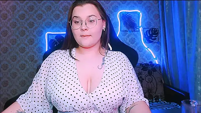 Snapshot of InLoveWithLife26 chatting on 03-04-26, 07:20 InLoveWithLife26 online show from 03-04-26, 07:20