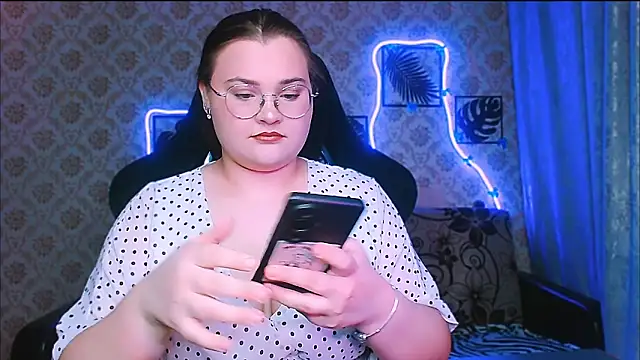 Snapshot of InLoveWithLife26 chatting on 03-09-26, 03:38 InLoveWithLife26 online show from 03-09-26, 03:38