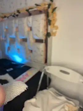 Snapshot of Sara_Sophia420 chatting on 02-19-26, 05:14 Sara Sophia420 online show from 02-19-26, 05:14