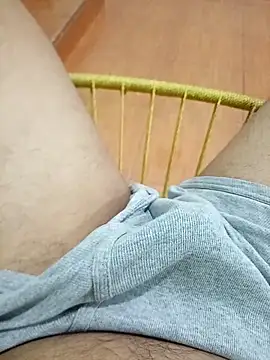 Snapshot of MasterVrgaagrande chatting on 04-15-26, 08:21 MasterVrgaagrande online show from 04-15-26, 08:21