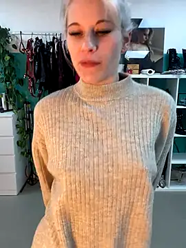 TheRealJessyLey online show from 12-19-25, 07:32