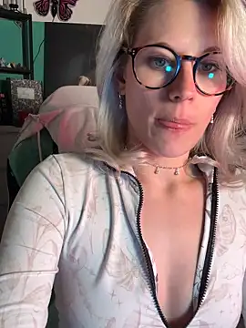 TheRealJessyLey online show from 05-12-26, 05:54