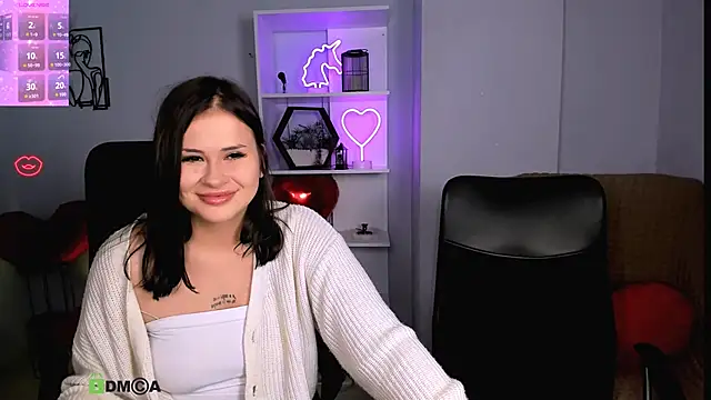 lau ra queen online show from 11-26-25, 10:22