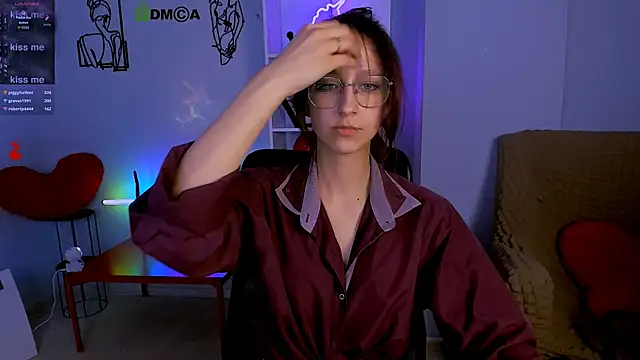 lau ra queen online show from 11-28-25, 01:30