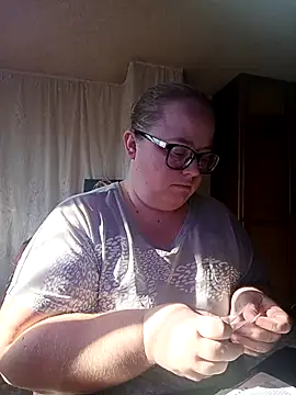Snapshot of LillyWilly chatting on 09-20-25, 10:05 LillyWilly online show from 09-20-25, 10:05