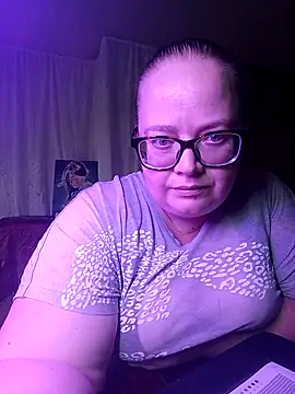 Snapshot of LillyWilly chatting on 09-23-25, 08:28 LillyWilly online show from 09-23-25, 08:28