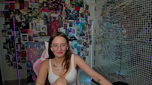 Maryyy May online show from 09-08-25, 05:01