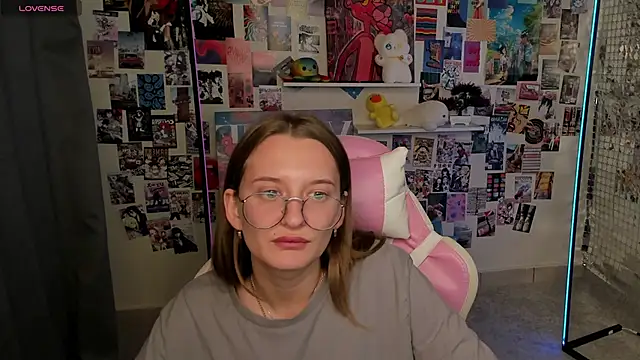 Maryyy May online show from 09-16-25, 05:03