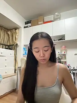 jiajia L online show from 10-09-25, 02:15