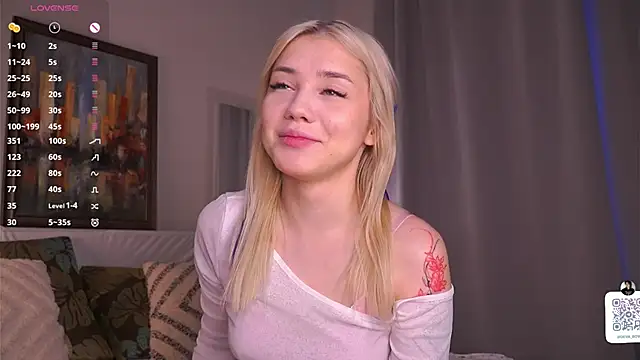 LilianBenskin online show from 12-15-25, 05:44