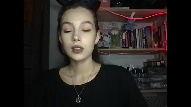 Yuna5343 online show from 09-15-25, 10:10