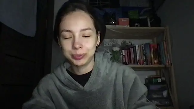 Yuna5343 online show from 10-04-25, 08:29