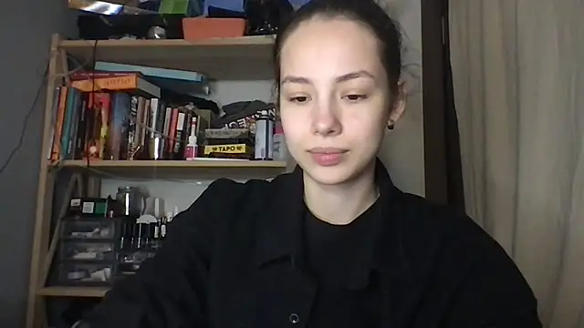 Yuna5343 online show from 12-15-25, 08:13