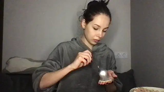 Yuna5343 online show from 01-10-26, 08:54