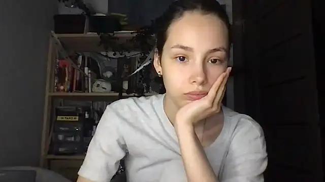 Yuna5343 online show from 02-25-26, 08:51